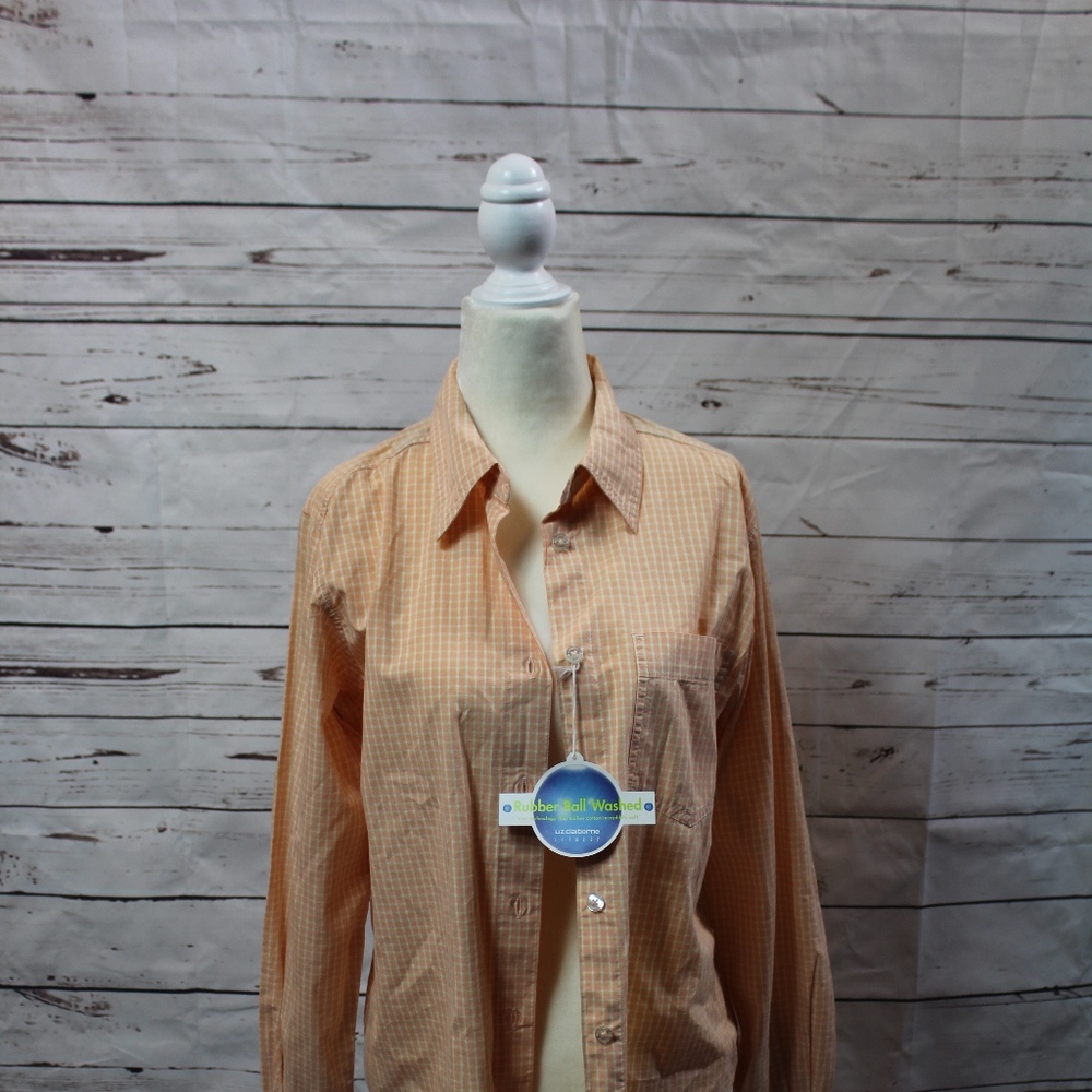 NWT Liz Claiborne Peach Button Down Top
